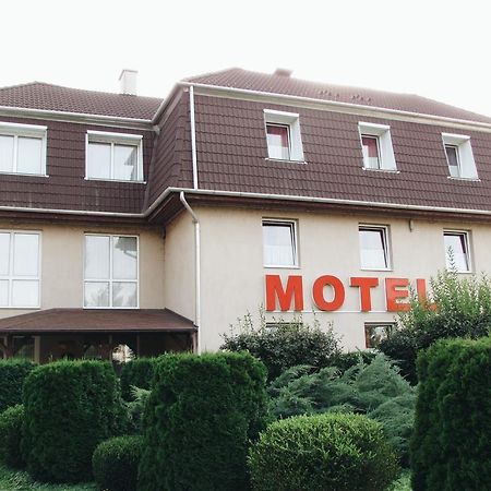 Panama Motel Szekesfehervar Exterior photo