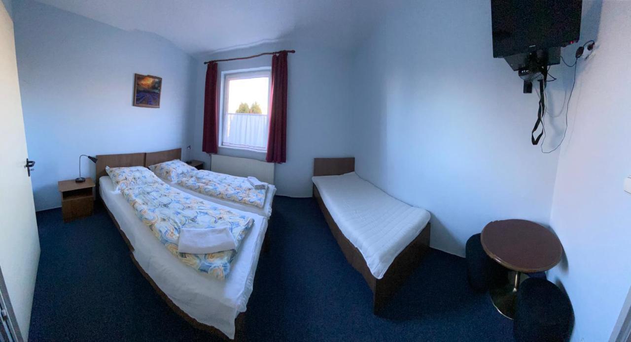 Panama Motel Szekesfehervar Exterior photo